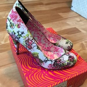 Floral heels